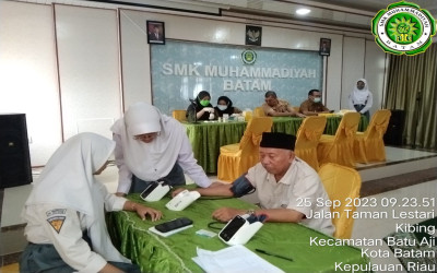 Kegiatan Screening Kesehatan Oleh Puskesmas Batuaji di SMK MUHAMMADIYAH 1 BATAM